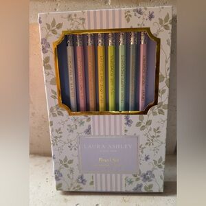 Laura Ashley Floral‎ Pencil Set with Pastel Hues